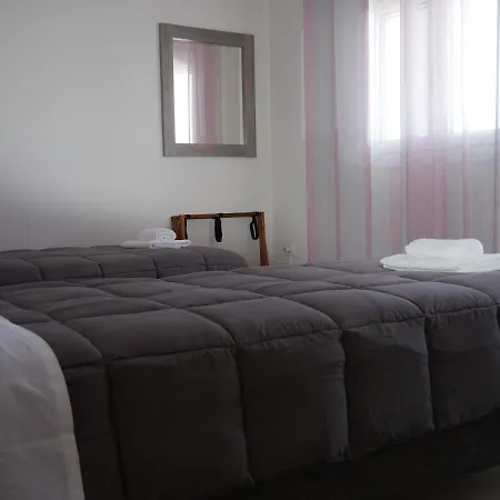 Roza's Family House Апартаменты *