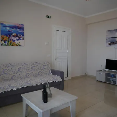 Апартаменты Roza's Family House Имеровигли