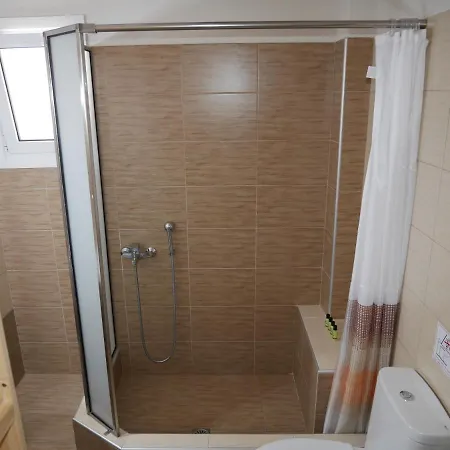 Roza's Family House Апартаменты *