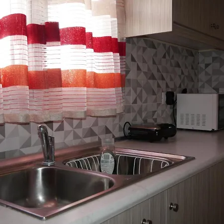 Апартаменты Roza's Family House Имеровигли