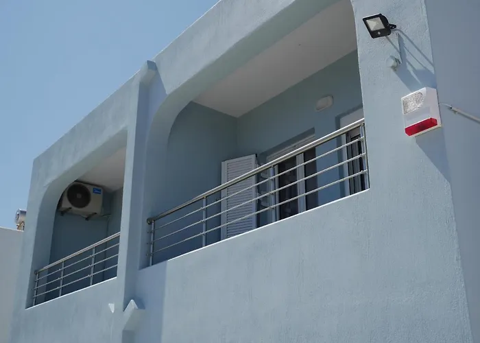 Roza's Family House Imerovigli (Santorini)