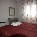 Roza's Family House